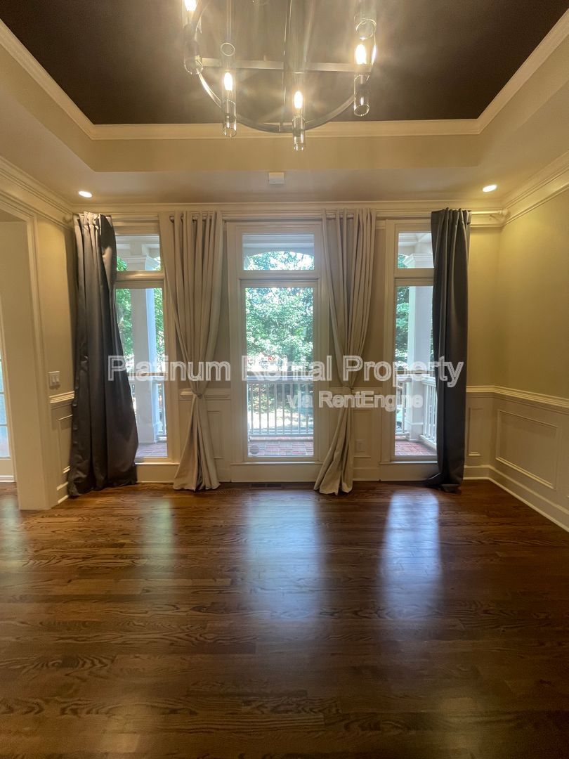 Gallery Image 14