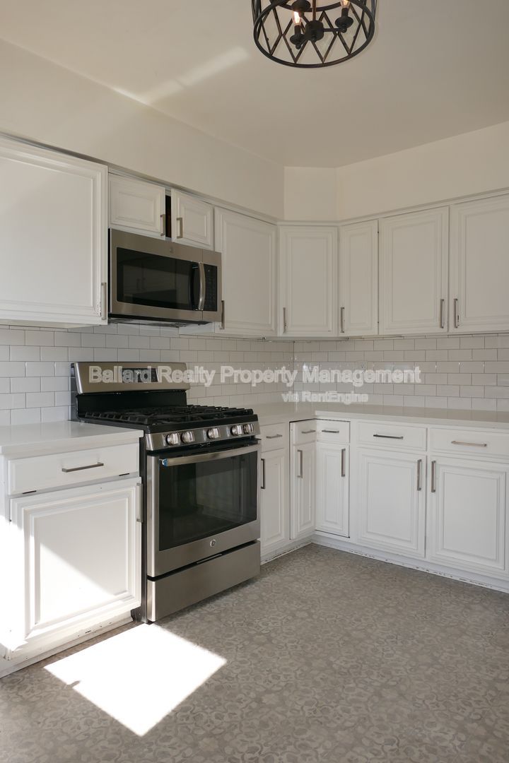 Gallery Image 14