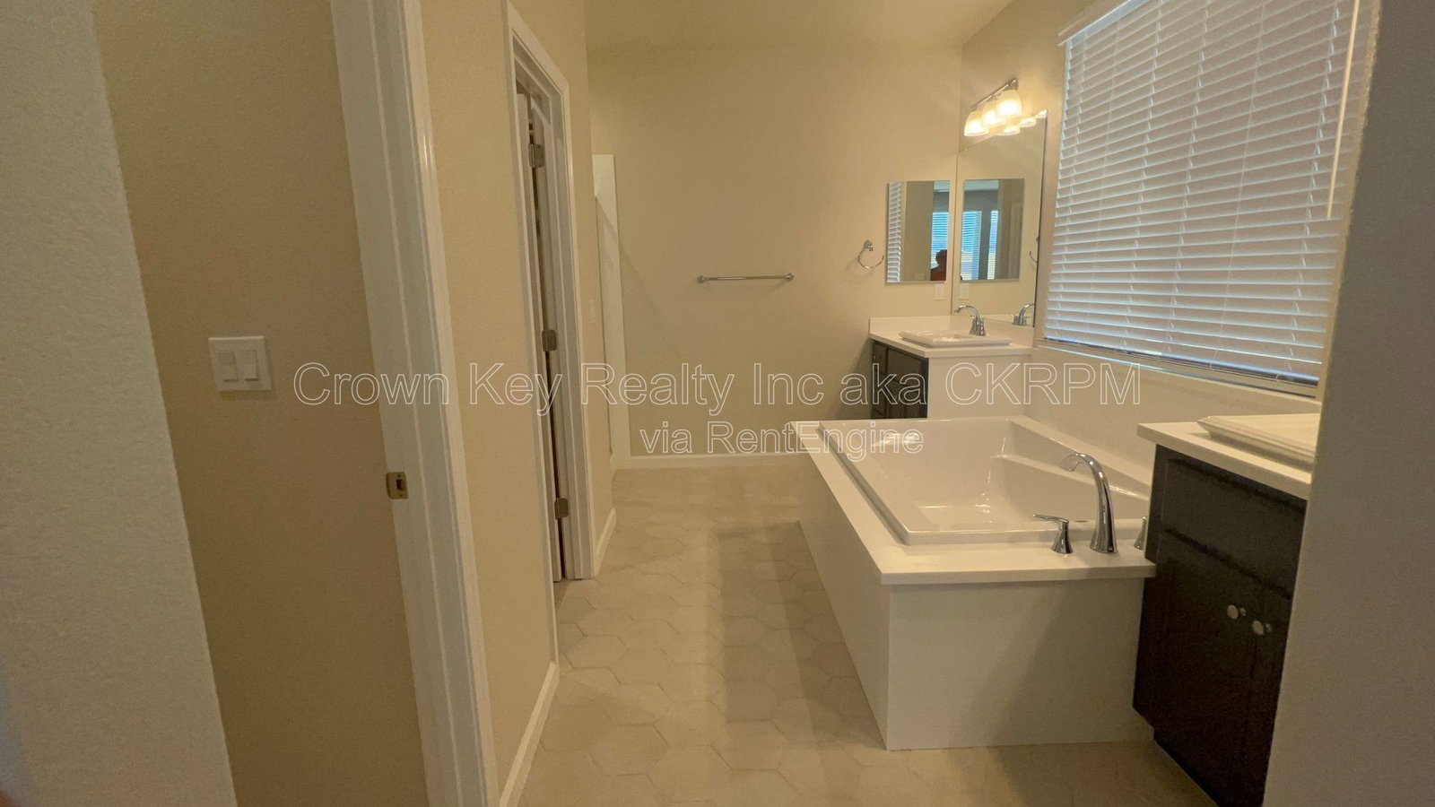Gallery Image 21