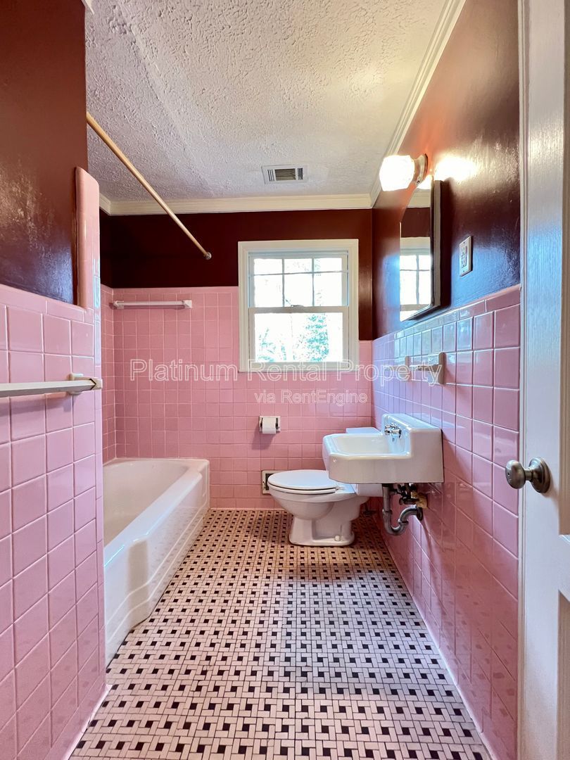 Gallery Image 18