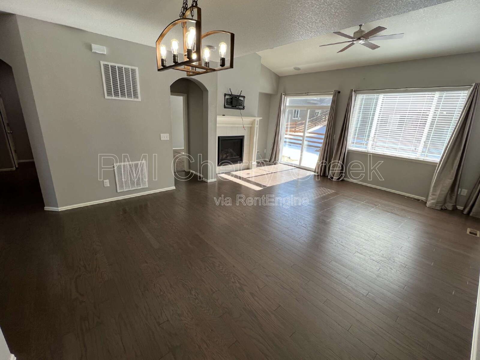 Gallery Image 16