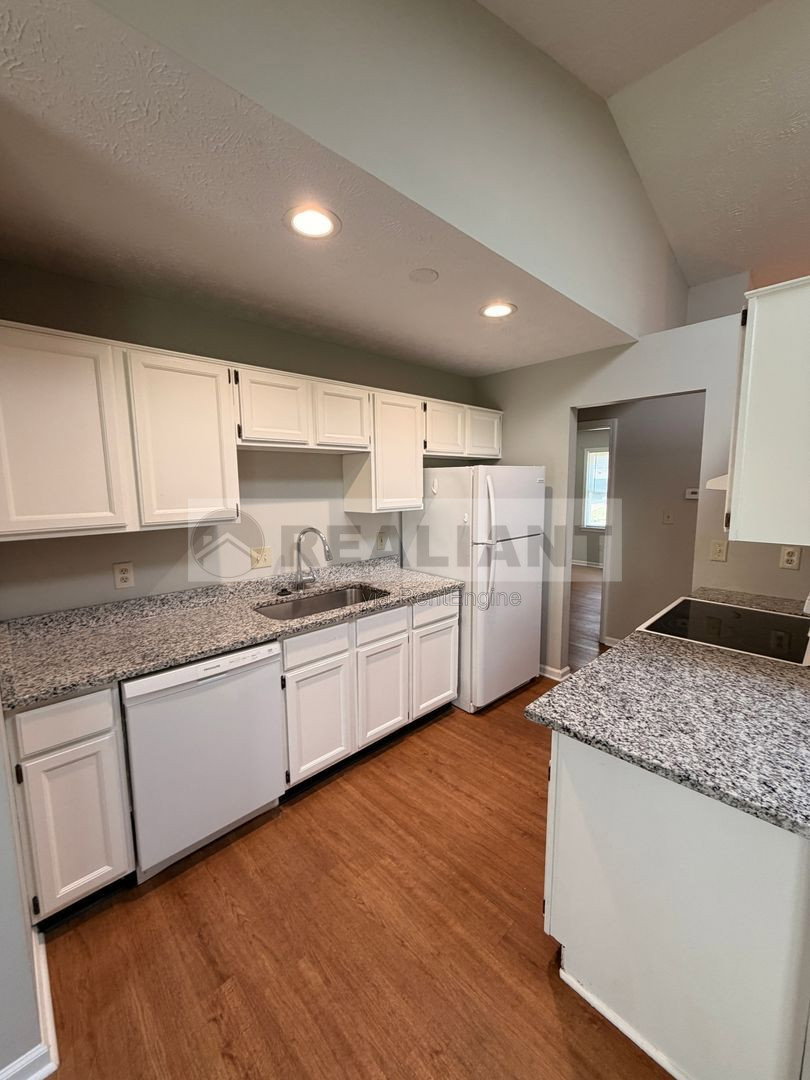 Gallery Image 38