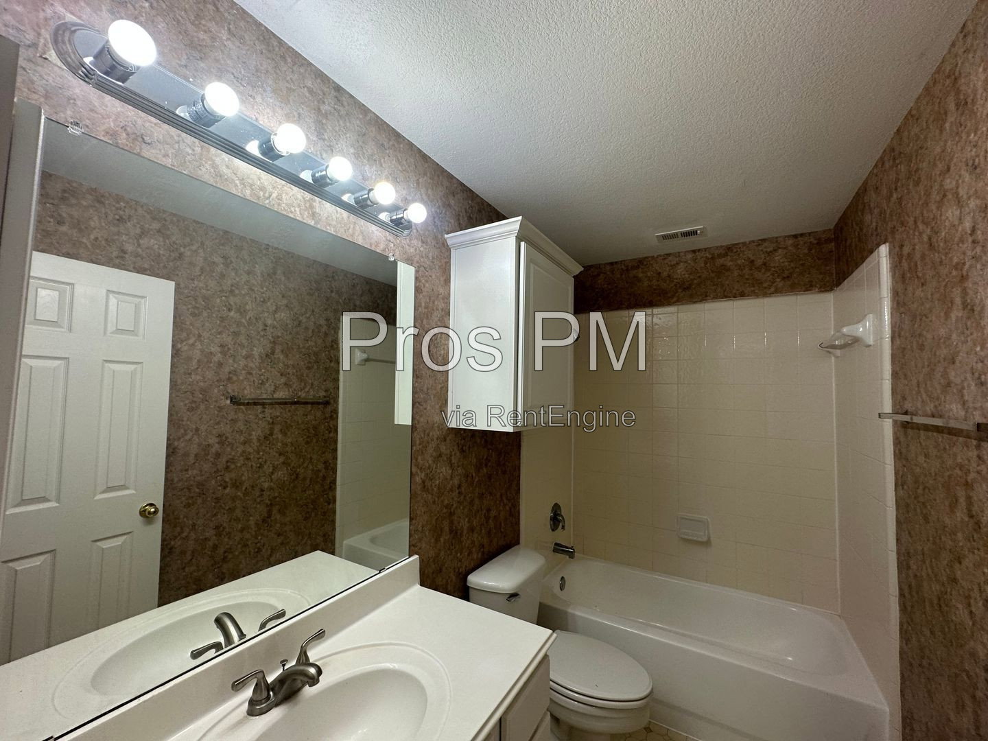 Gallery Image 18