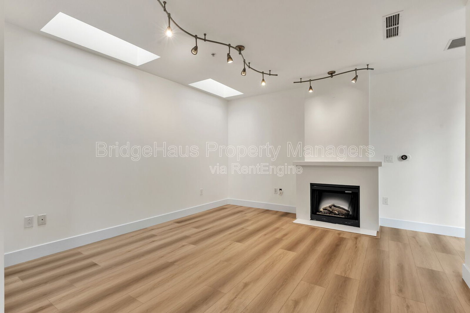 Gallery Image 17