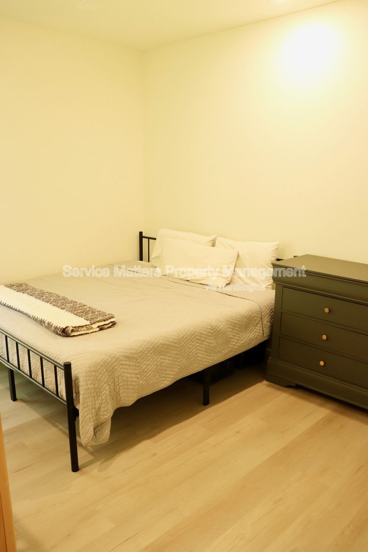 Gallery Image 25