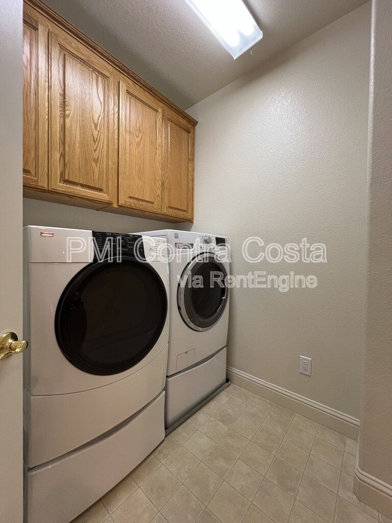 Gallery Image 46