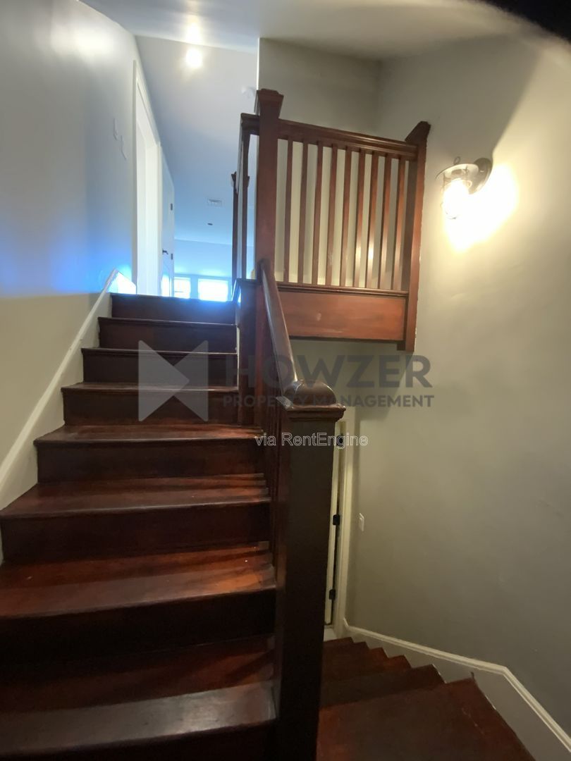Gallery Image 16
