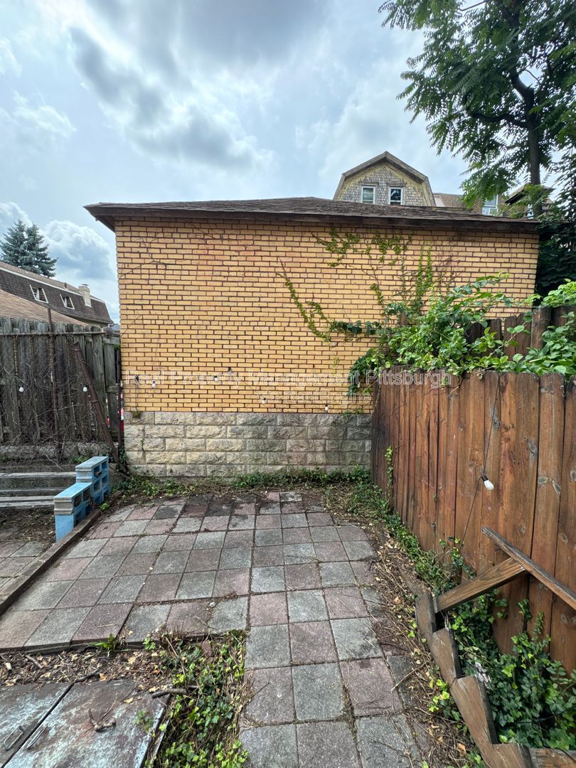 Gallery Image 17