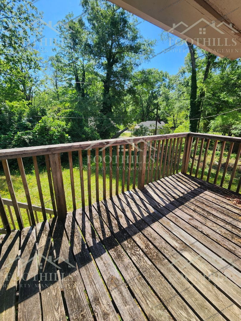 Gallery Image 17