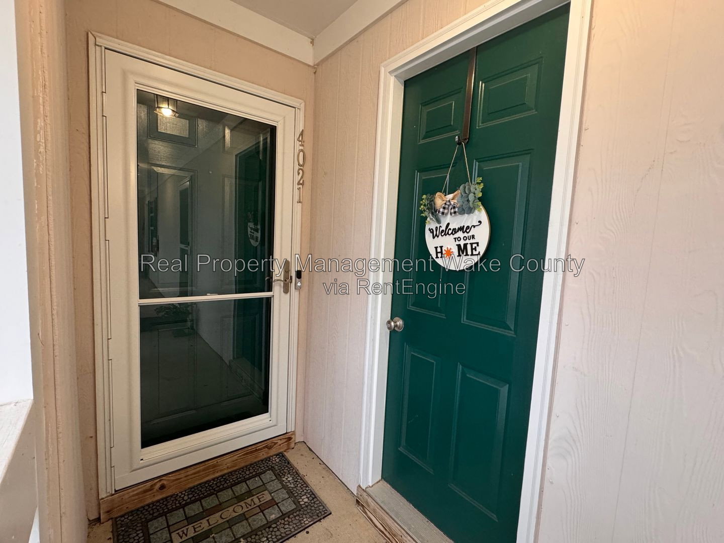 Gallery Image 0