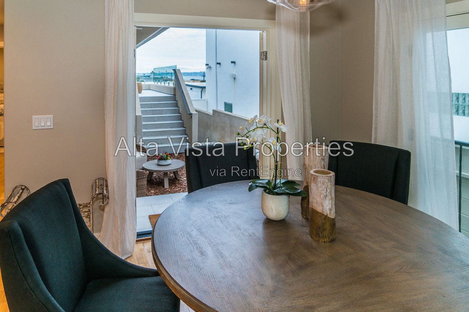 Gallery Image 16