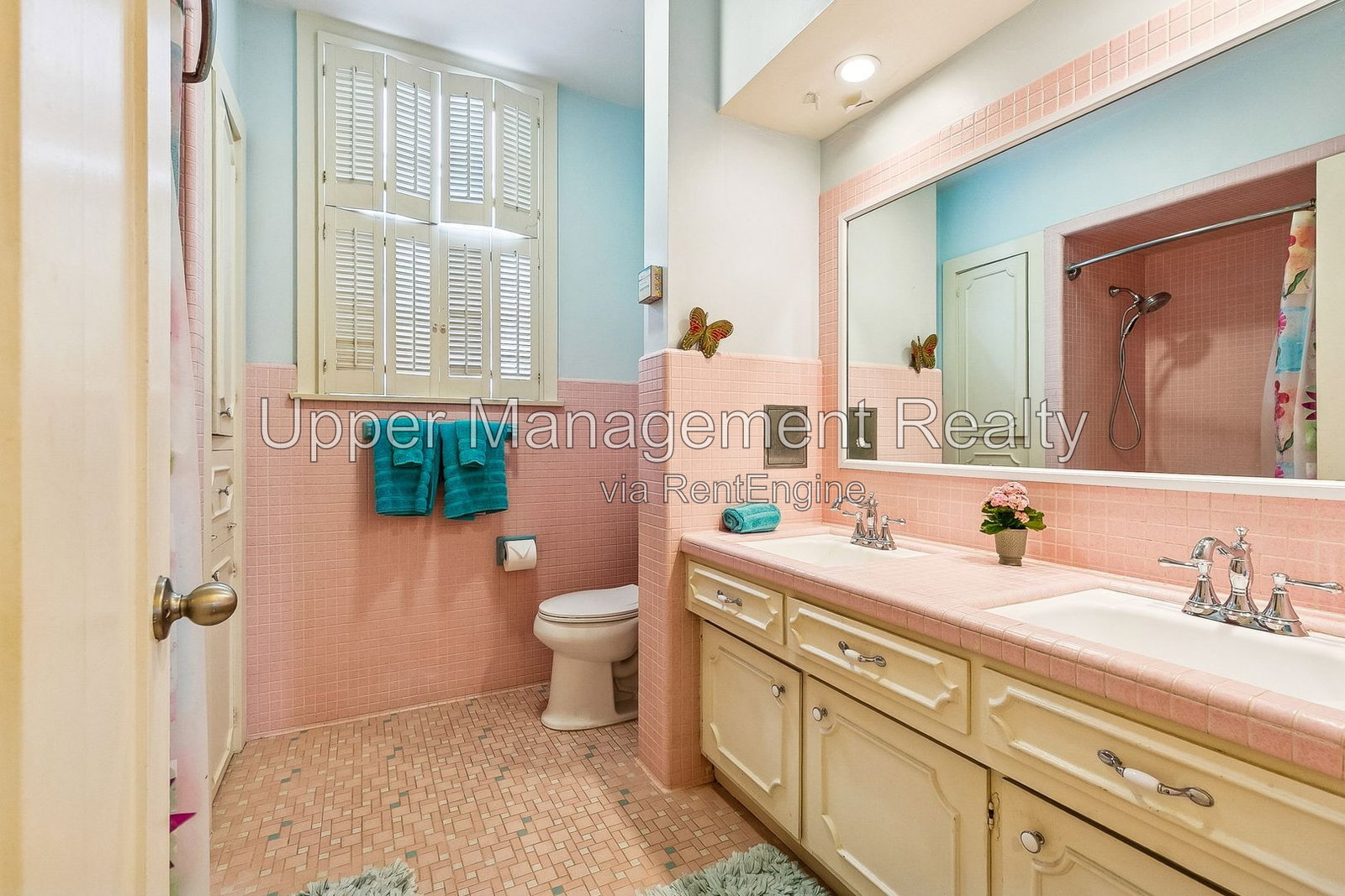 Gallery Image 17