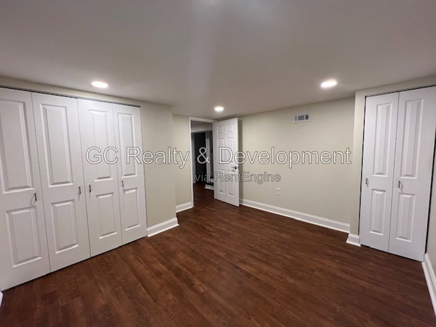 Gallery Image 19