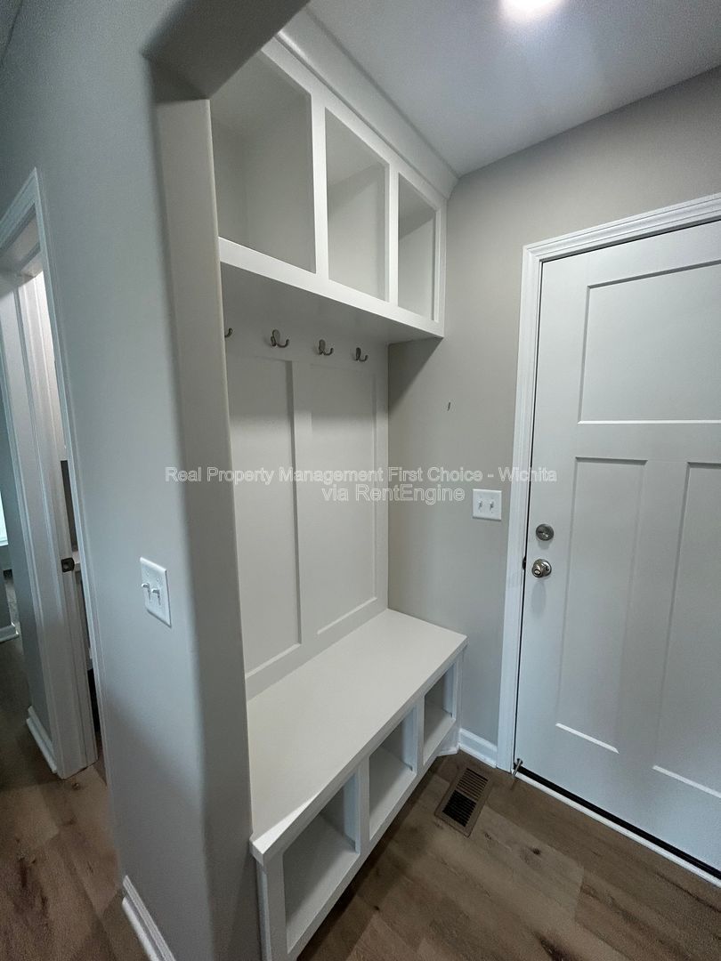 Gallery Image 9