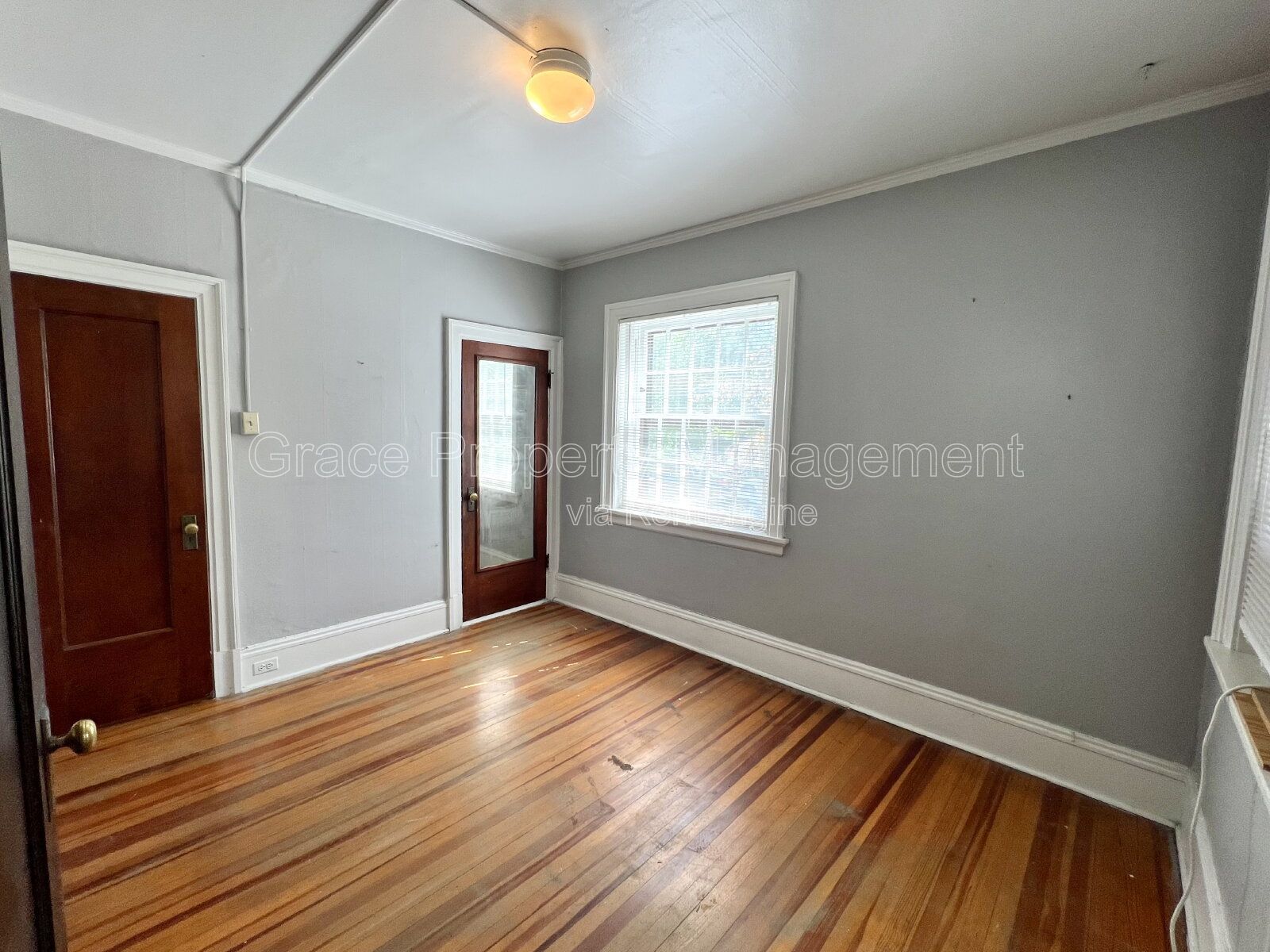 Gallery Image 13