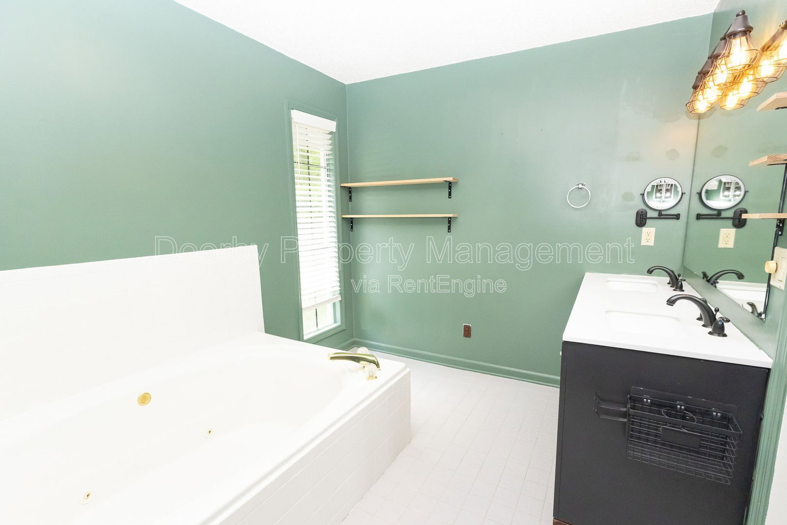 Gallery Image 14