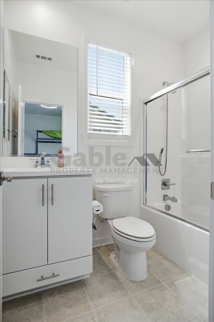 Gallery Image 23