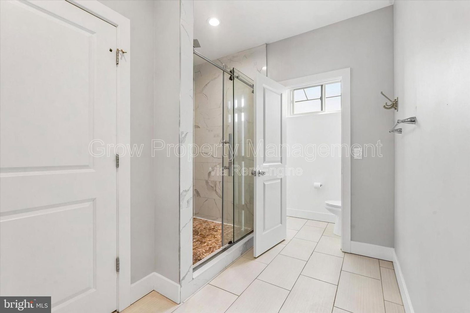 Gallery Image 18