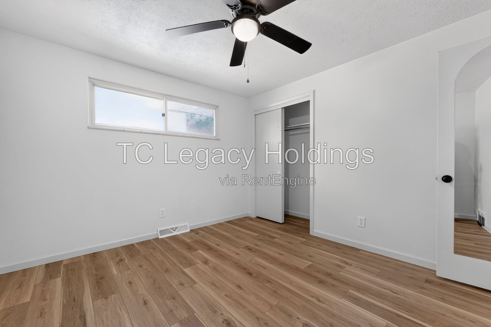 Gallery Image 17