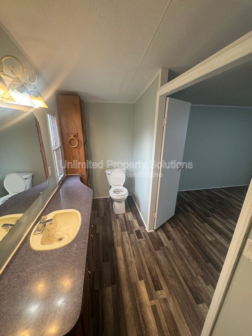 Gallery Image 17