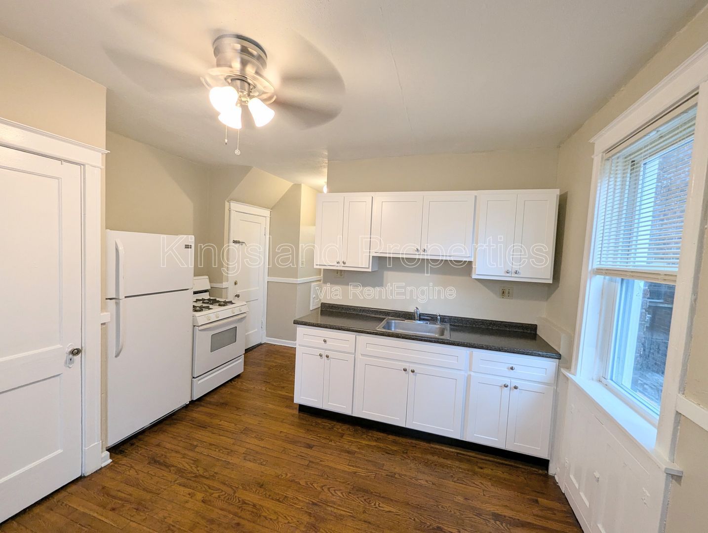 Gallery Image 0