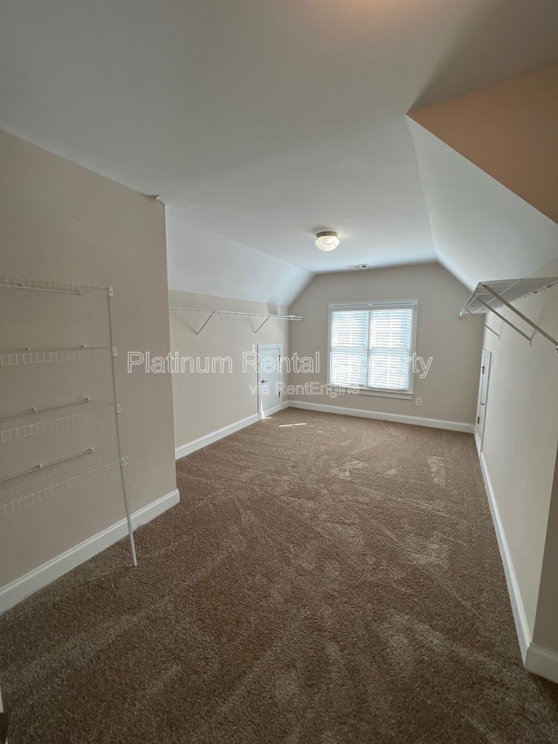 Gallery Image 29