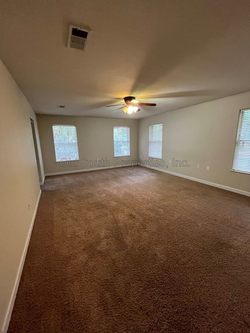 Gallery Image 18