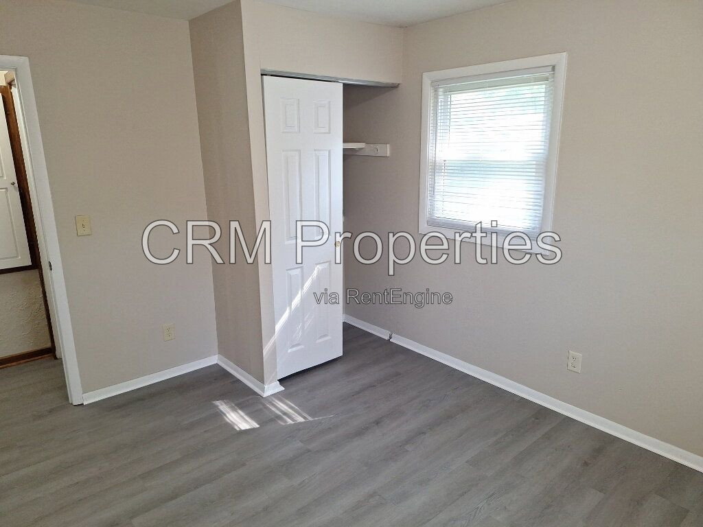 Gallery Image 18