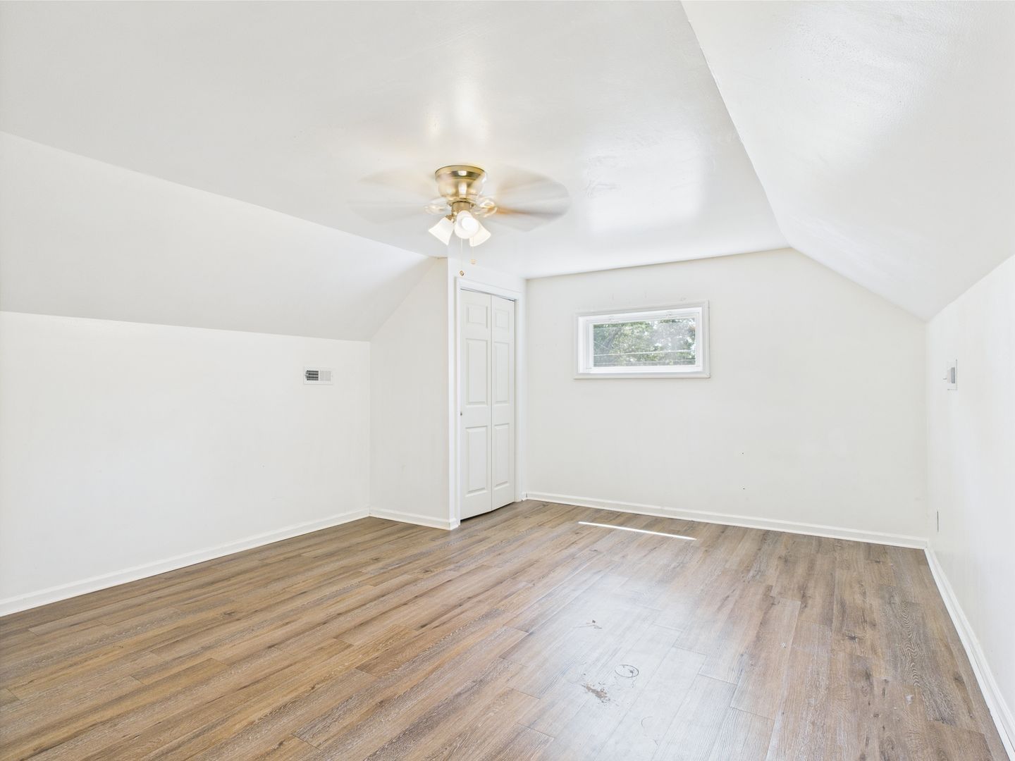 Gallery Image 18