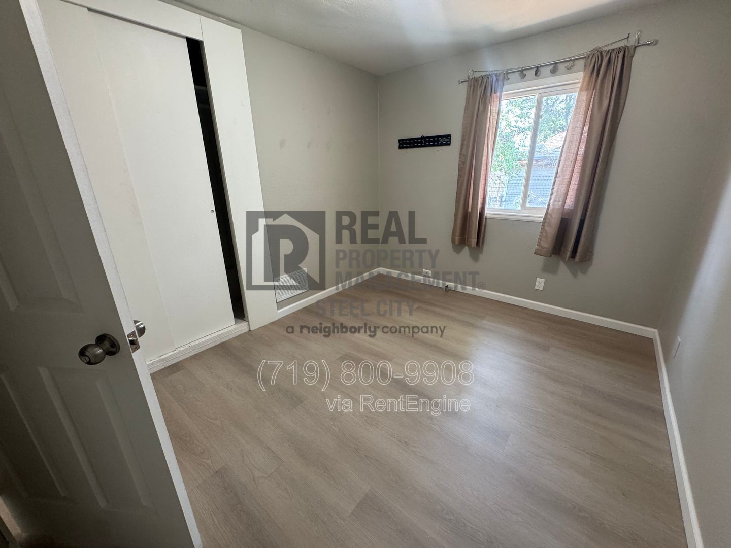 Gallery Image 16