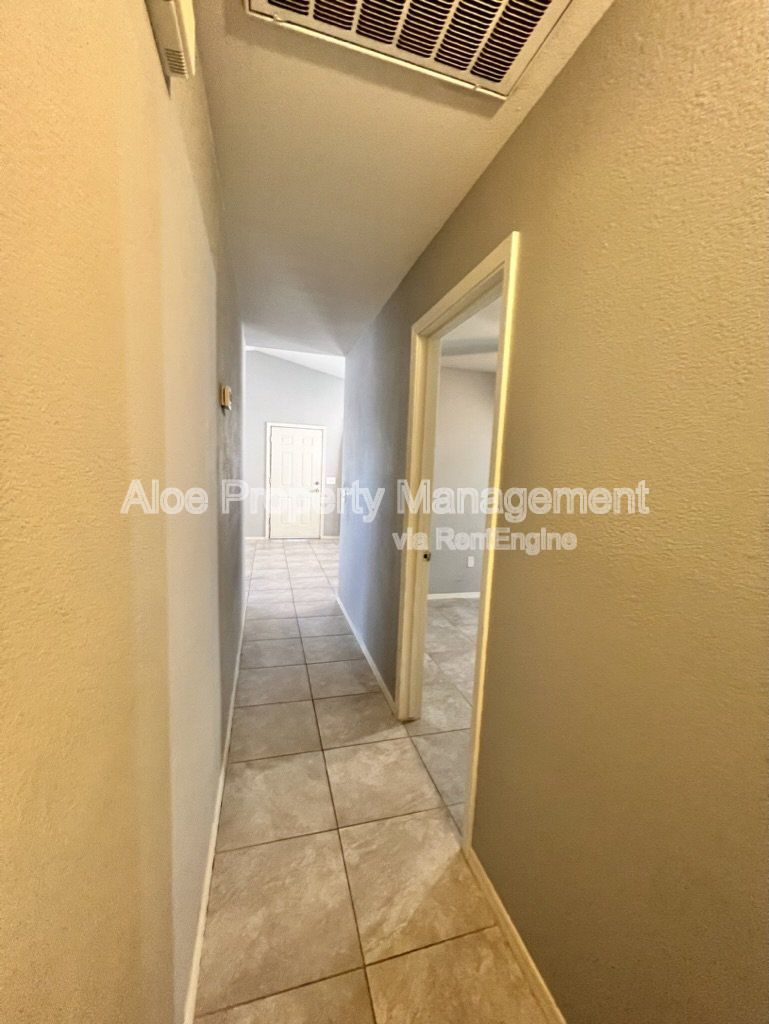 Gallery Image 19