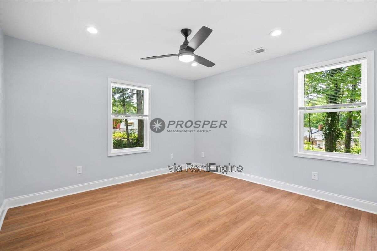 Gallery Image 18