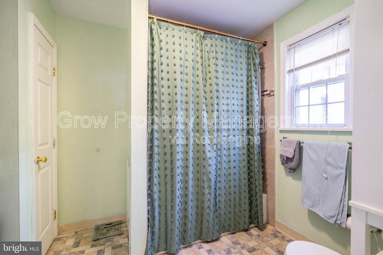 Gallery Image 13