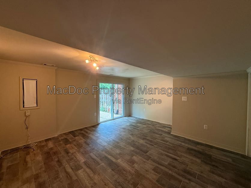 Gallery Image 33