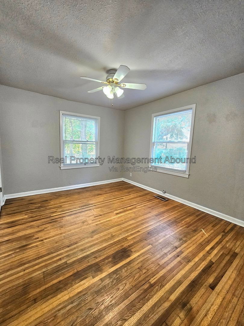 Gallery Image 19