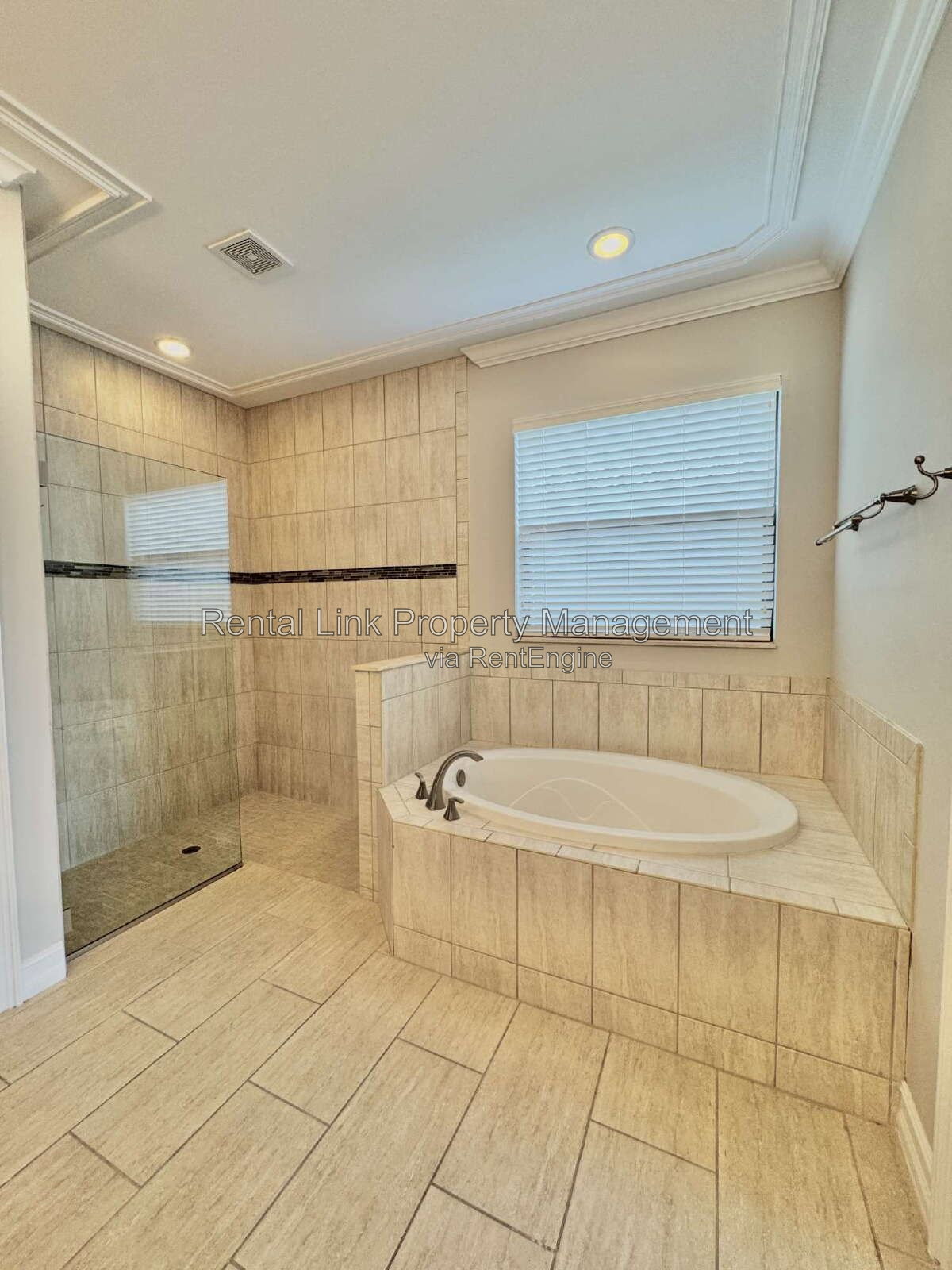 Gallery Image 44