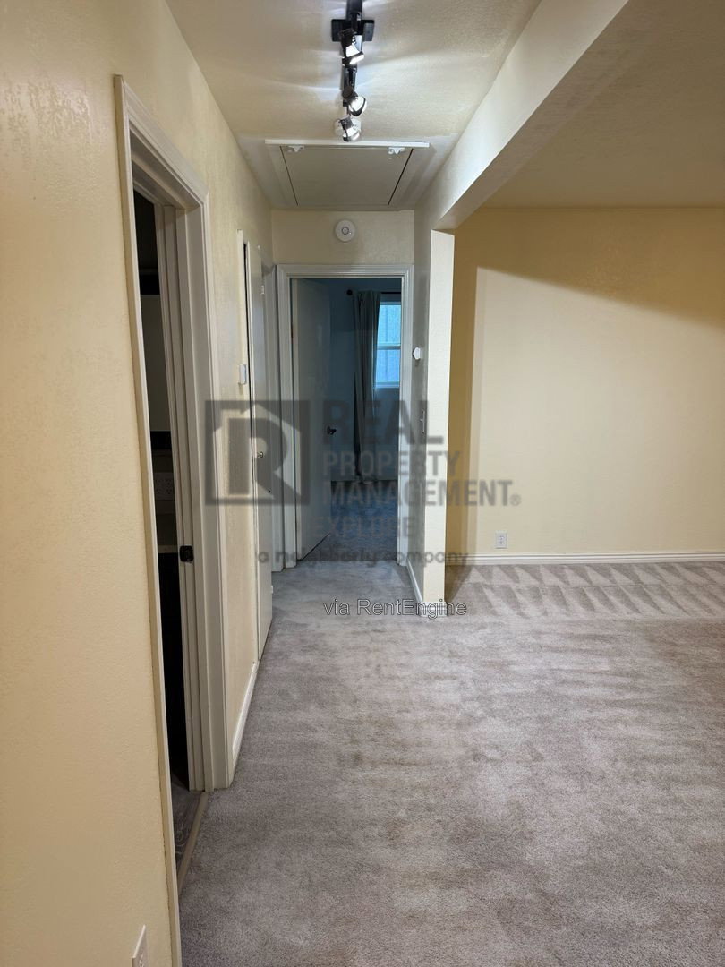 Gallery Image 20