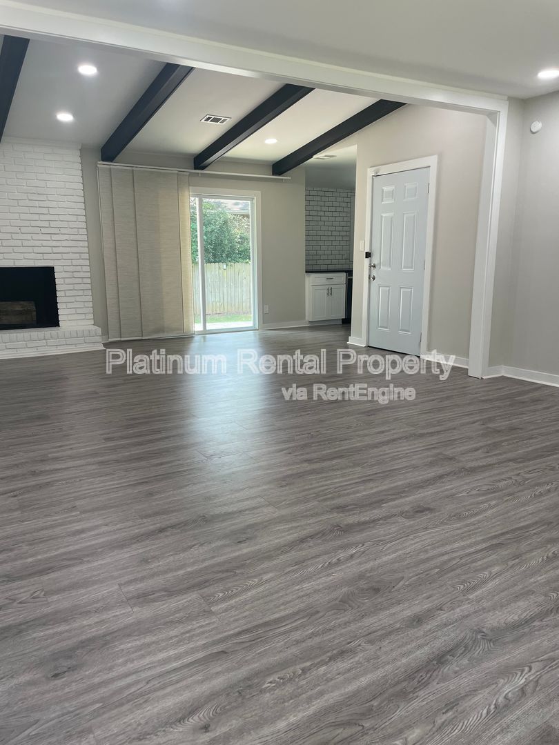 Gallery Image 10