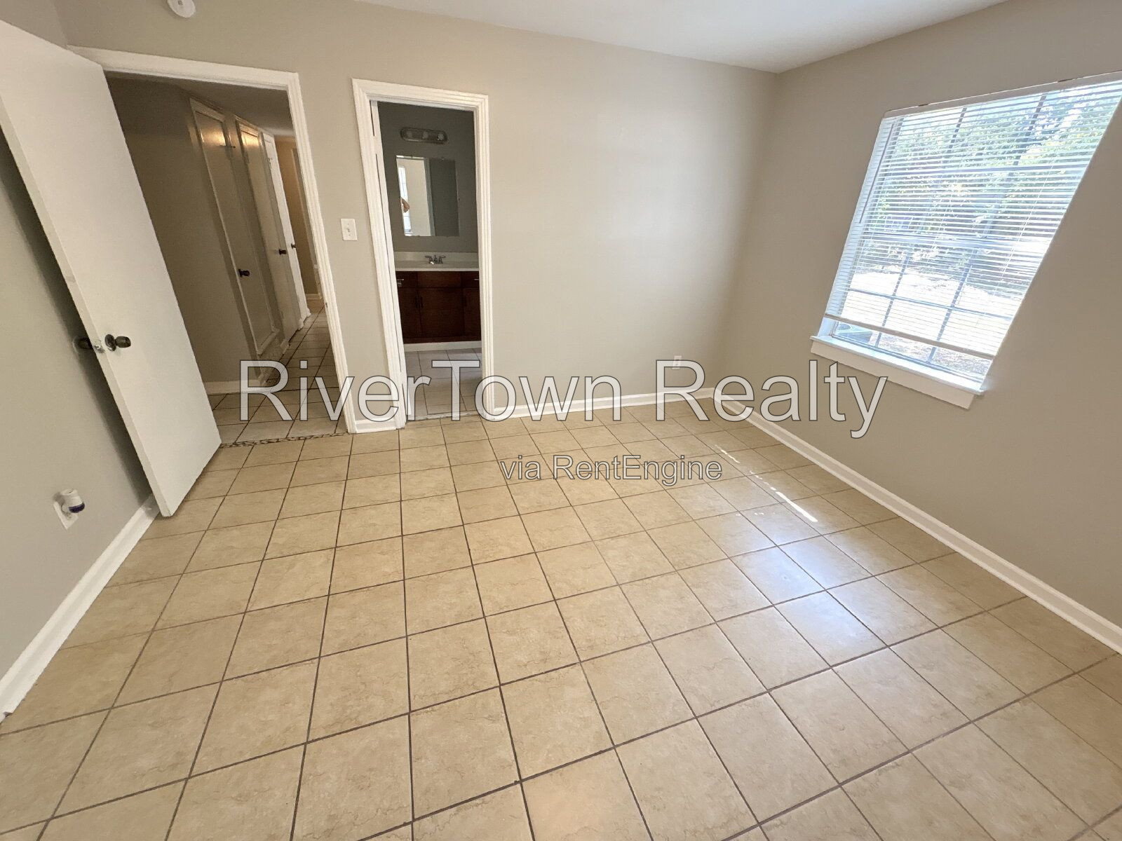 Gallery Image 18
