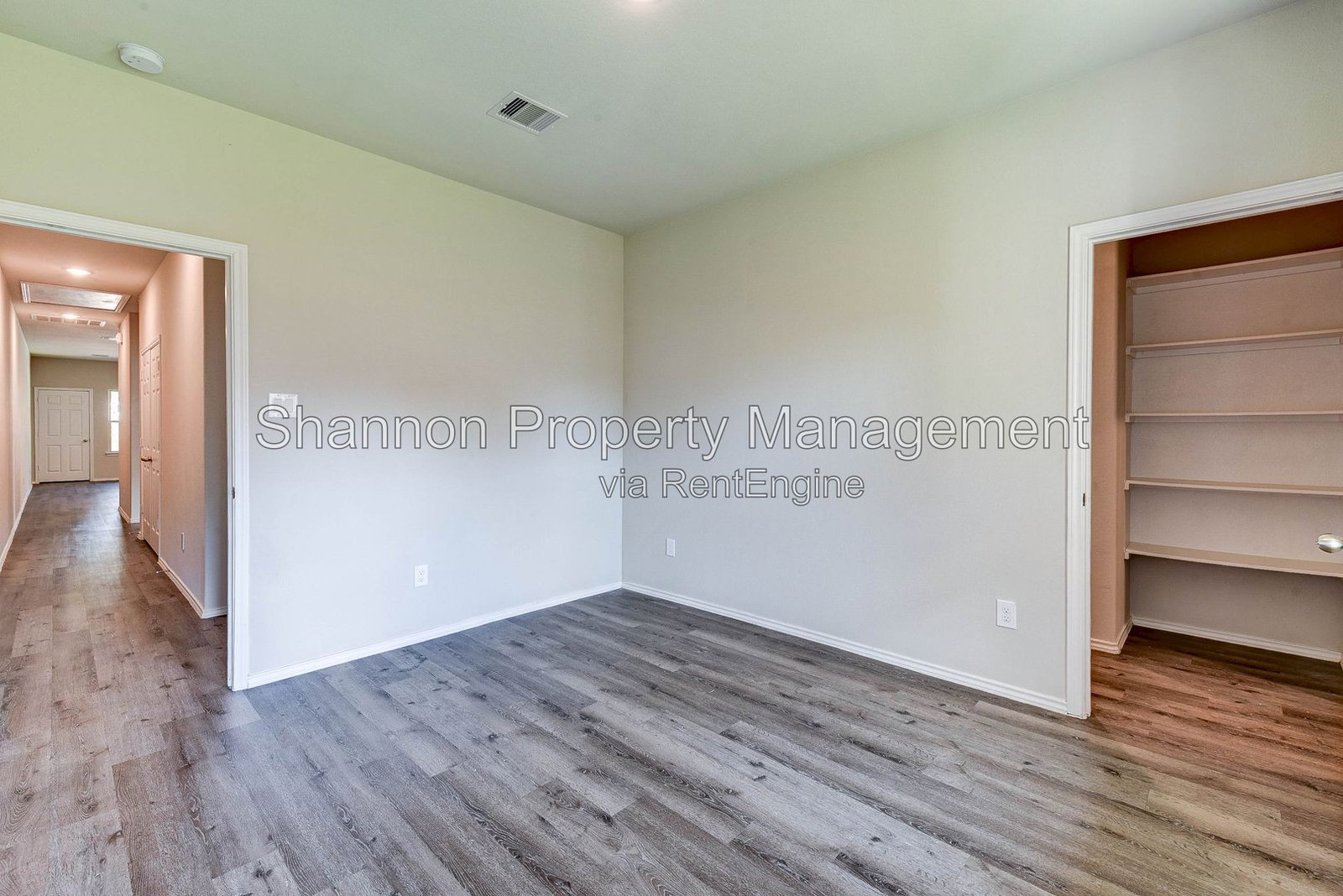 Gallery Image 17
