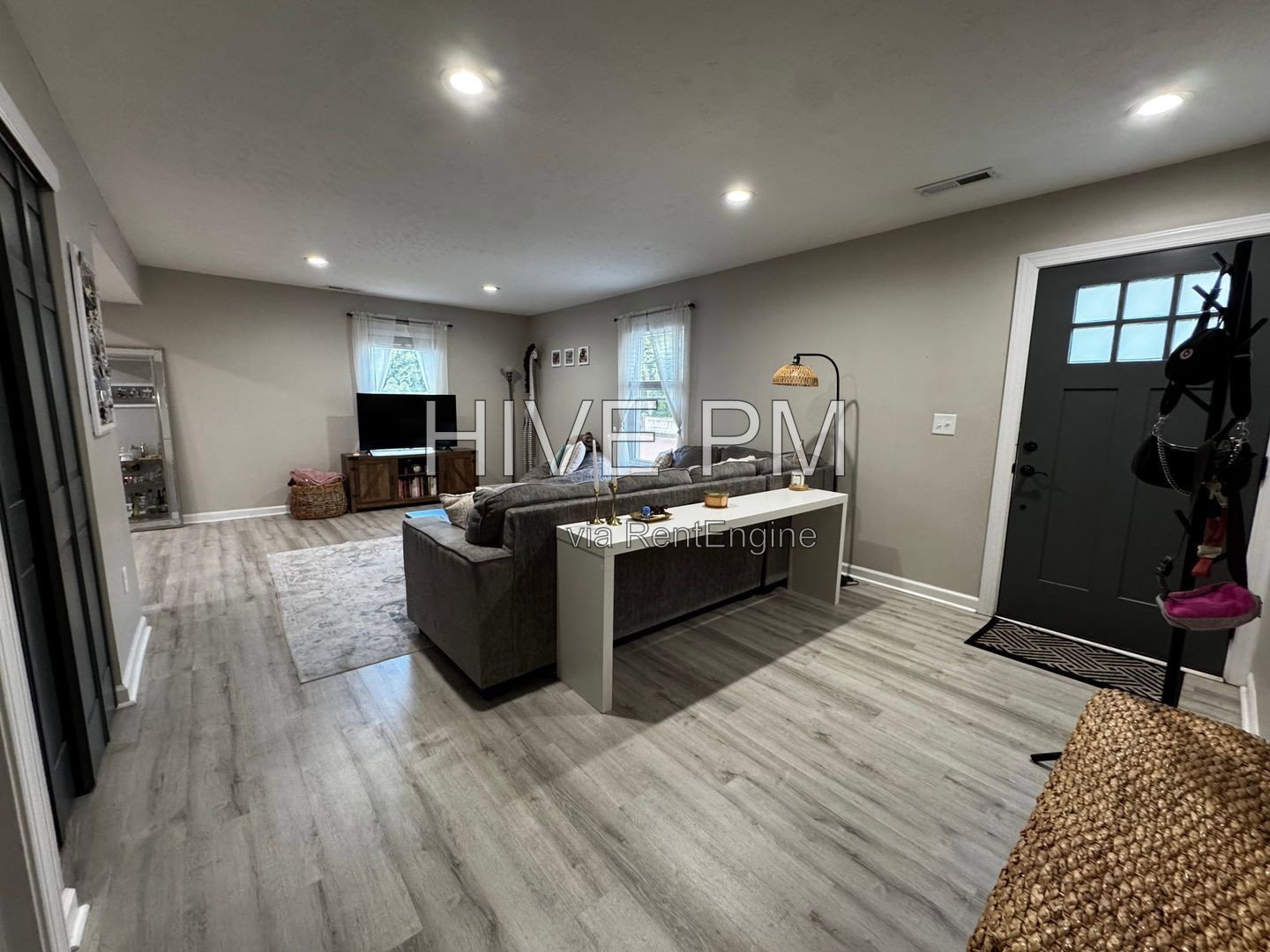 Gallery Image 13