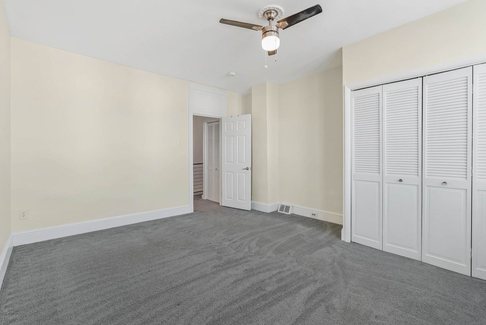Gallery Image 19