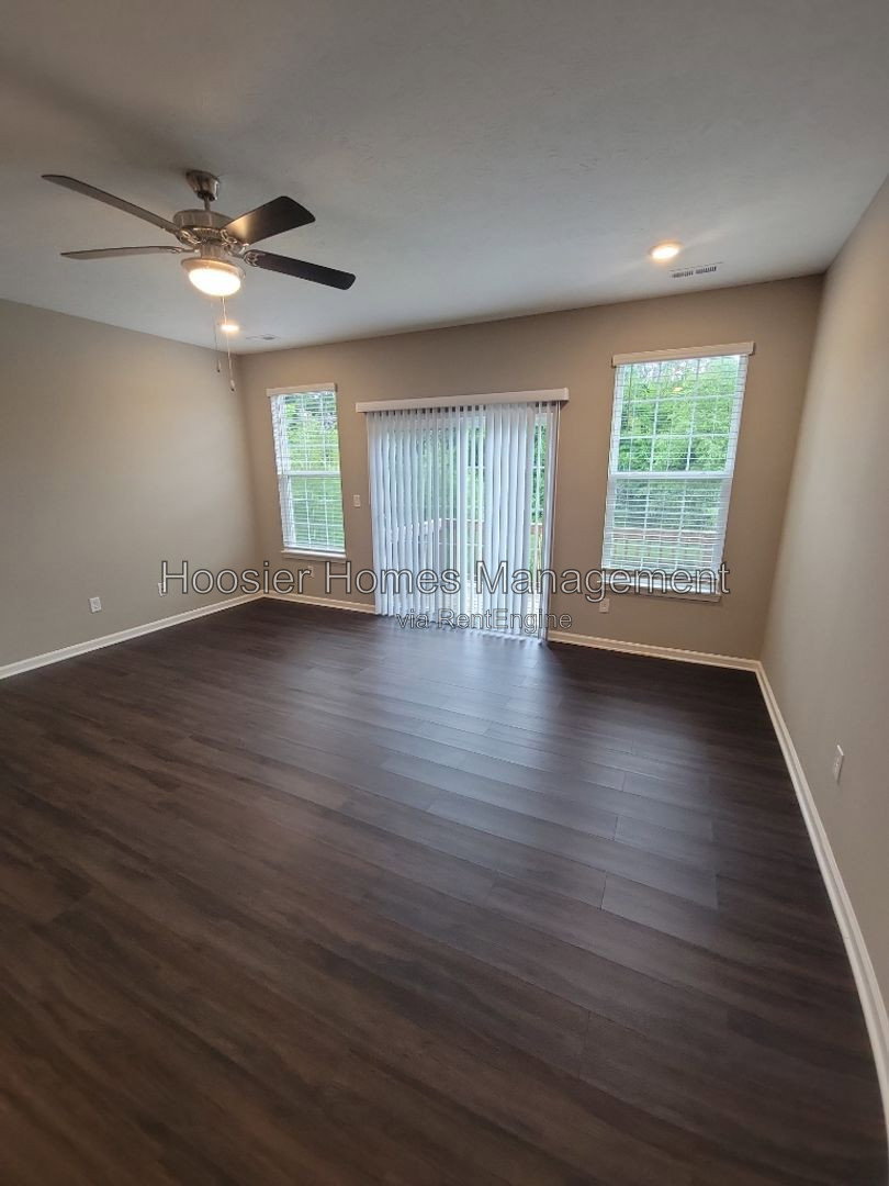 Gallery Image 16