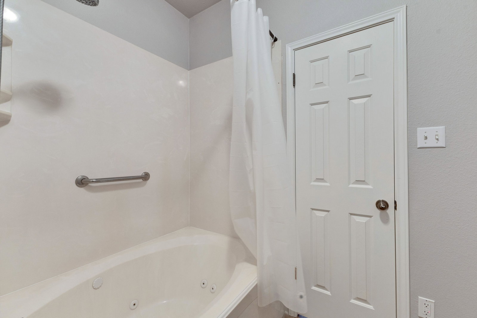 Gallery Image 70