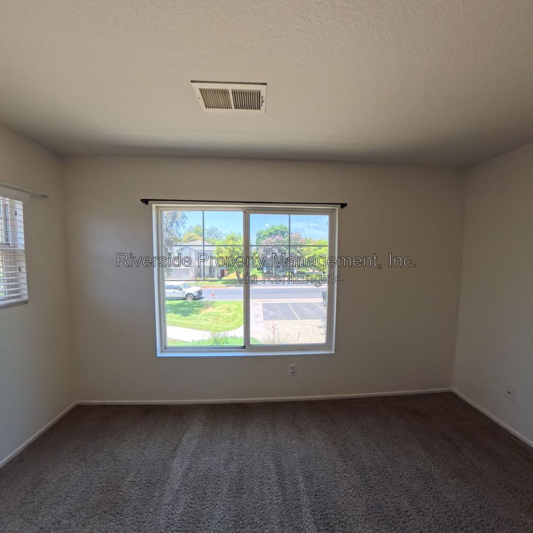 Gallery Image 17
