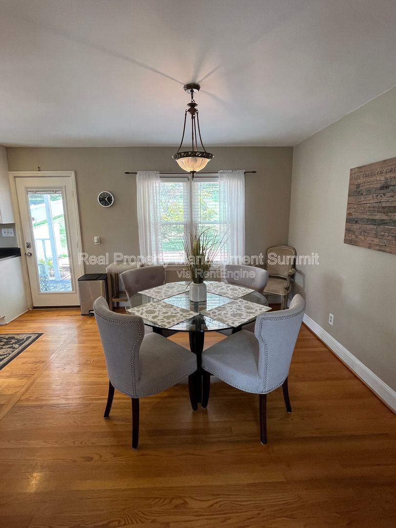 Gallery Image 14