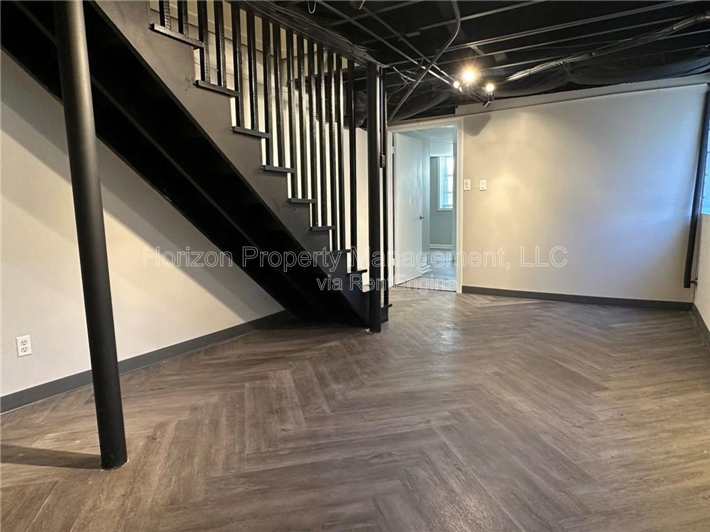 Gallery Image 16