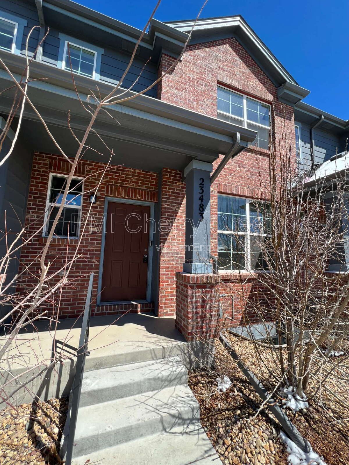 Gallery Image 0