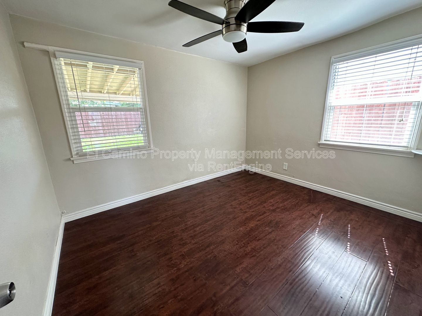Gallery Image 16