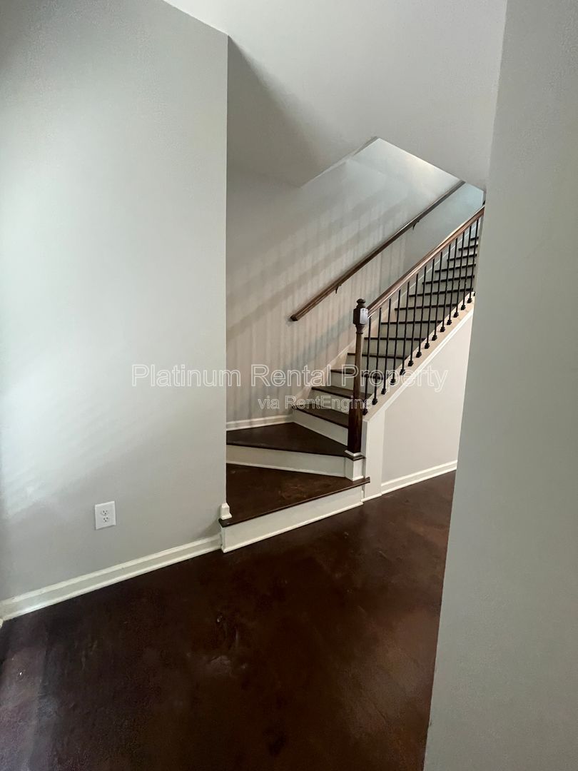 Gallery Image 15